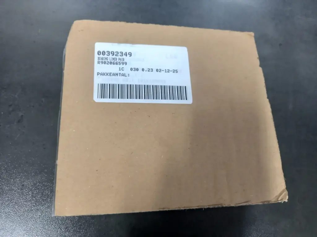 Bosch Rexroth R902066599 — pereche de semicuzineți